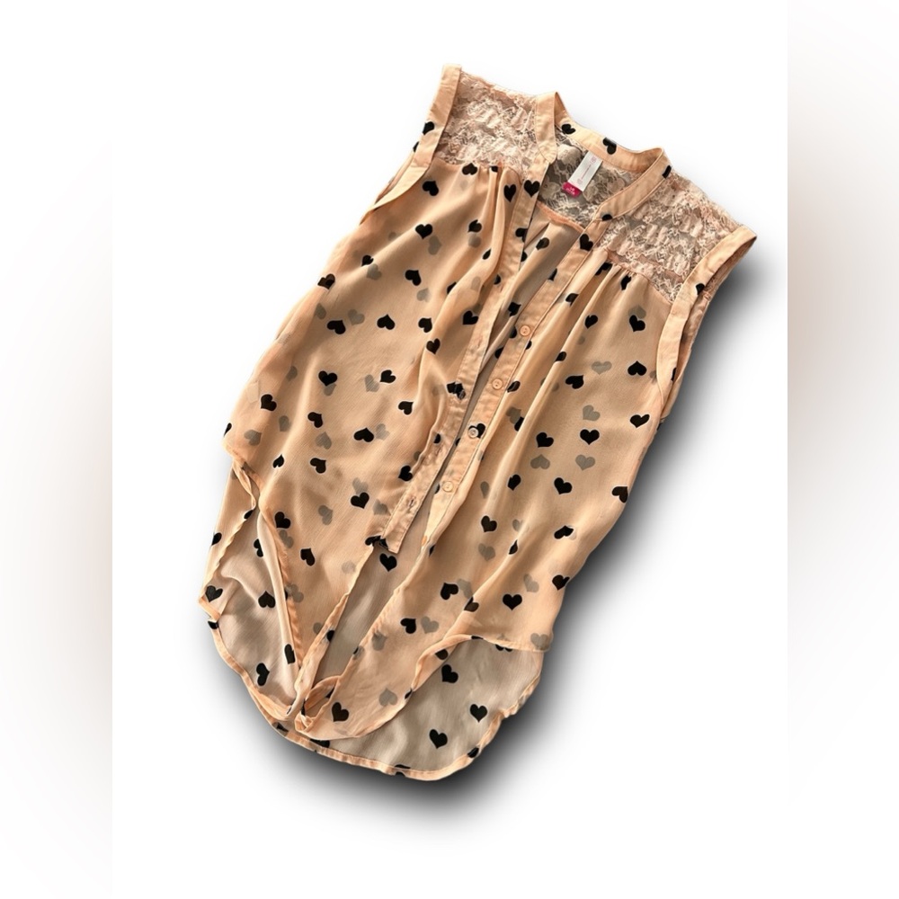 No Boundaries Button Front/Tie Front Top